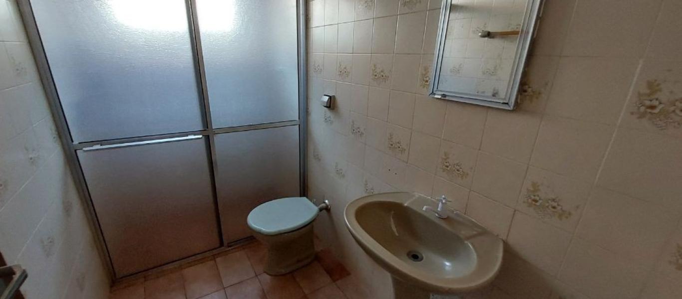 CASA NA Vila Ribeiro em Assis
