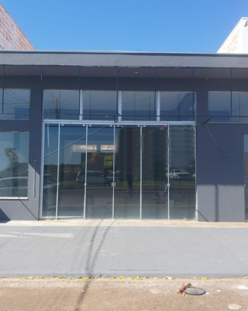 PONTO COMERCIAL NA Vila Claudia em Assis