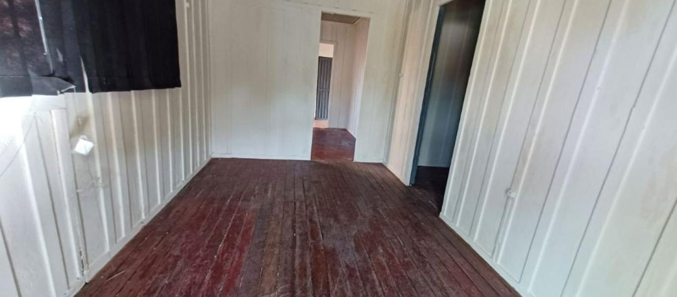 CASA NA Vila Tênis Clube em Assis
