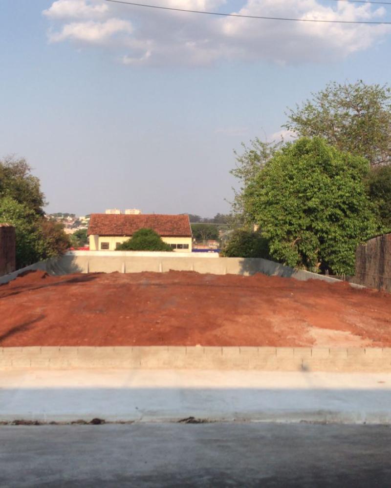 TERRENO NA Vila Palhares  em Assis