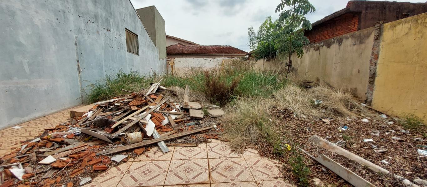 TERRENO NA Vila Ribeiro em Assis